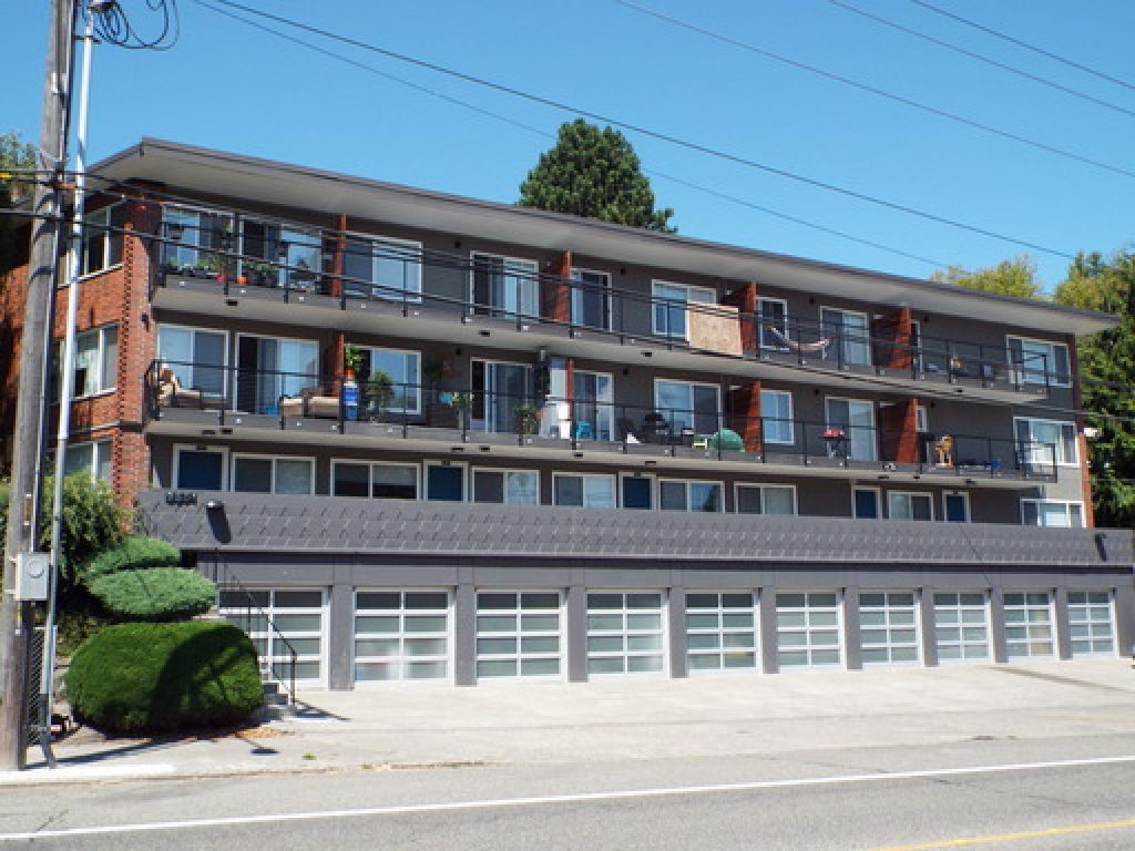 Apartment Building Exterior - Thorndyke Apartments