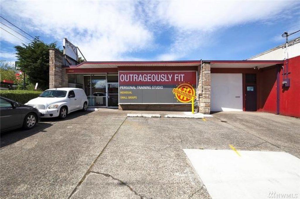 Commercial property exterior - Chinook Ballard